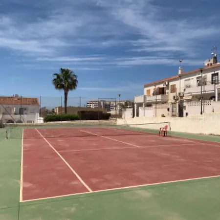 Cozy Townhouse With Terrace Near La Mata