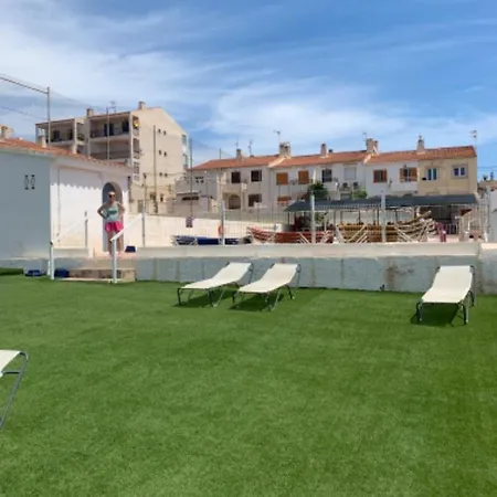 Cozy Townhouse With Terrace Near La Mata Torrevieja