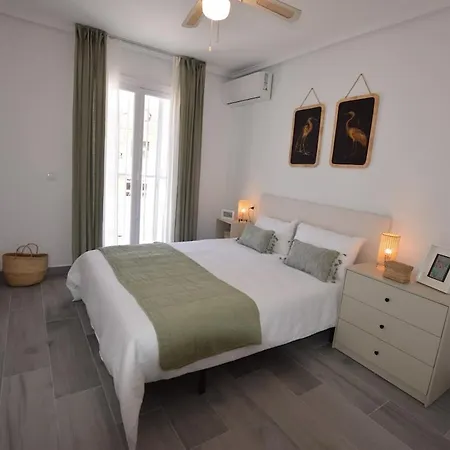 Cozy Townhouse With Terrace Near La Mata * Torrevieja