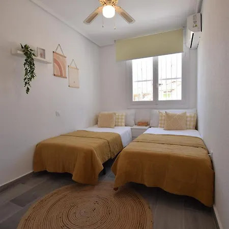 Cozy Townhouse With Terrace Near La Mata *