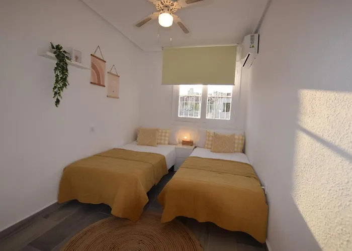 Lägenhet Cozy Townhouse With Terrace Near La Mata *