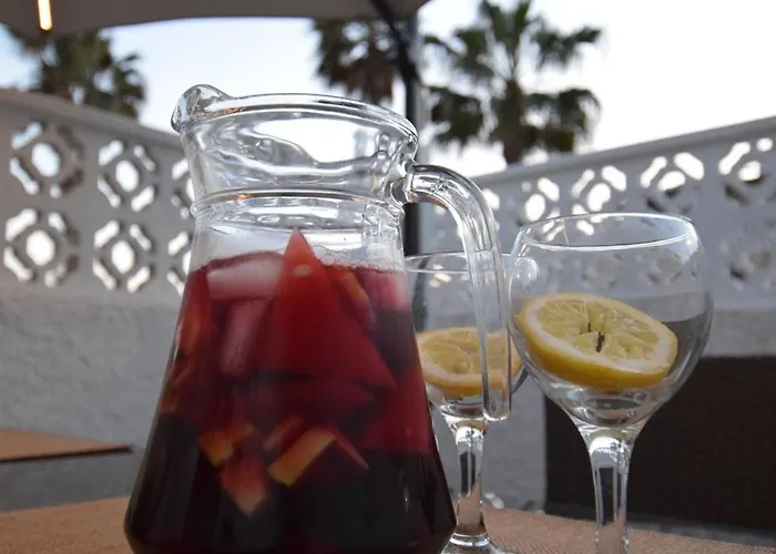 Cozy Townhouse With Terrace Near La Mata Lägenhet